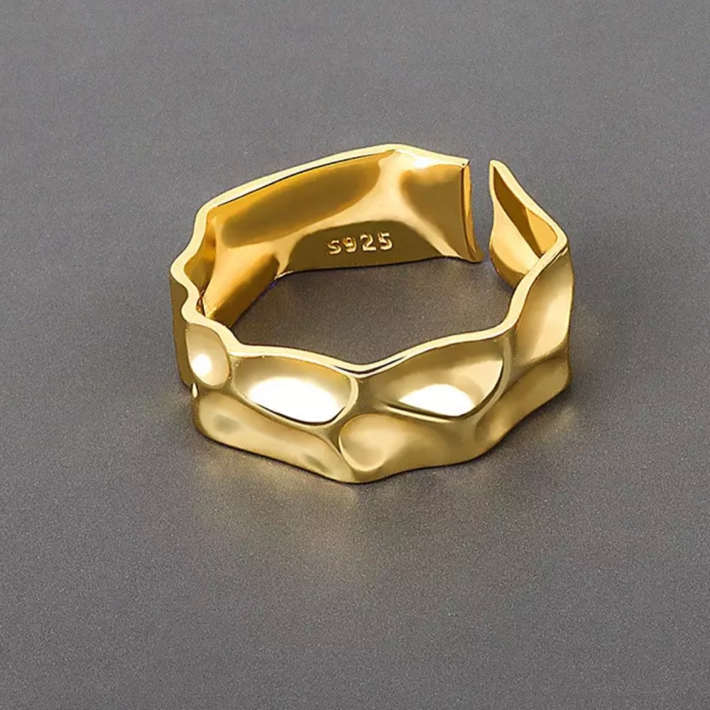 18K Yellow Gold Tone Hammered Ring